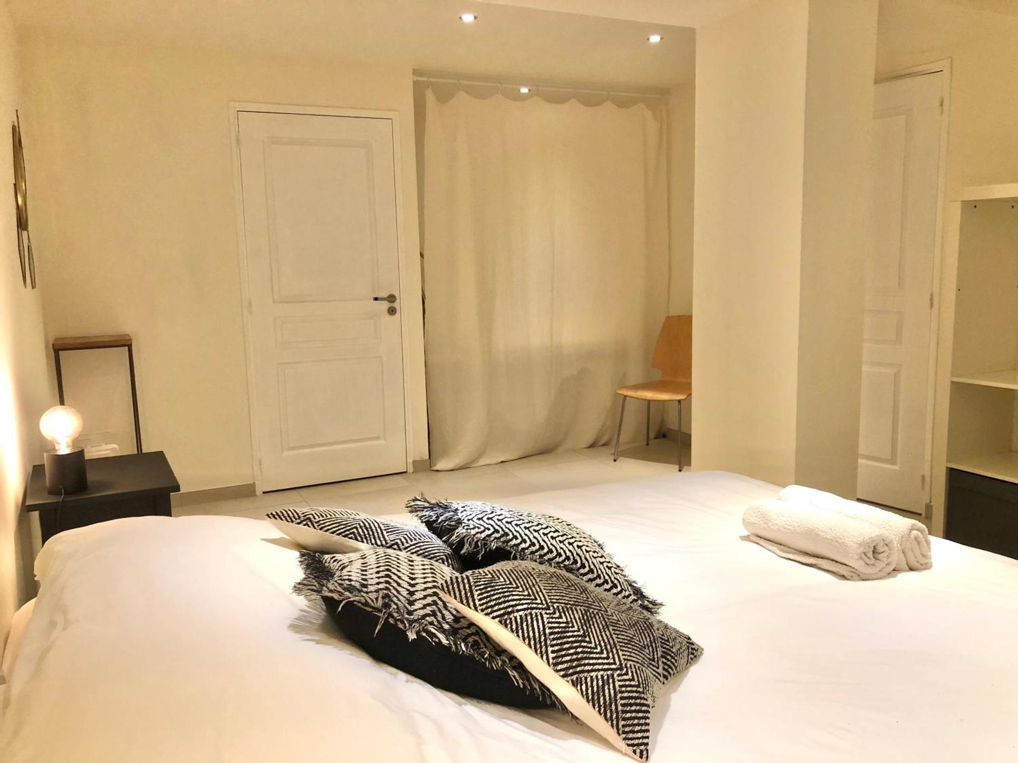 The Hope, Suite Privee Au Sein D'Une Maison Avec Piscine 普罗旺斯地区艾克斯 外观 照片